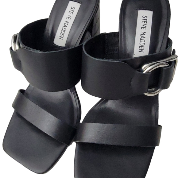 Steve Madden woman's size 7M in excellent condition. Leather upper. - Picture 8 of 16